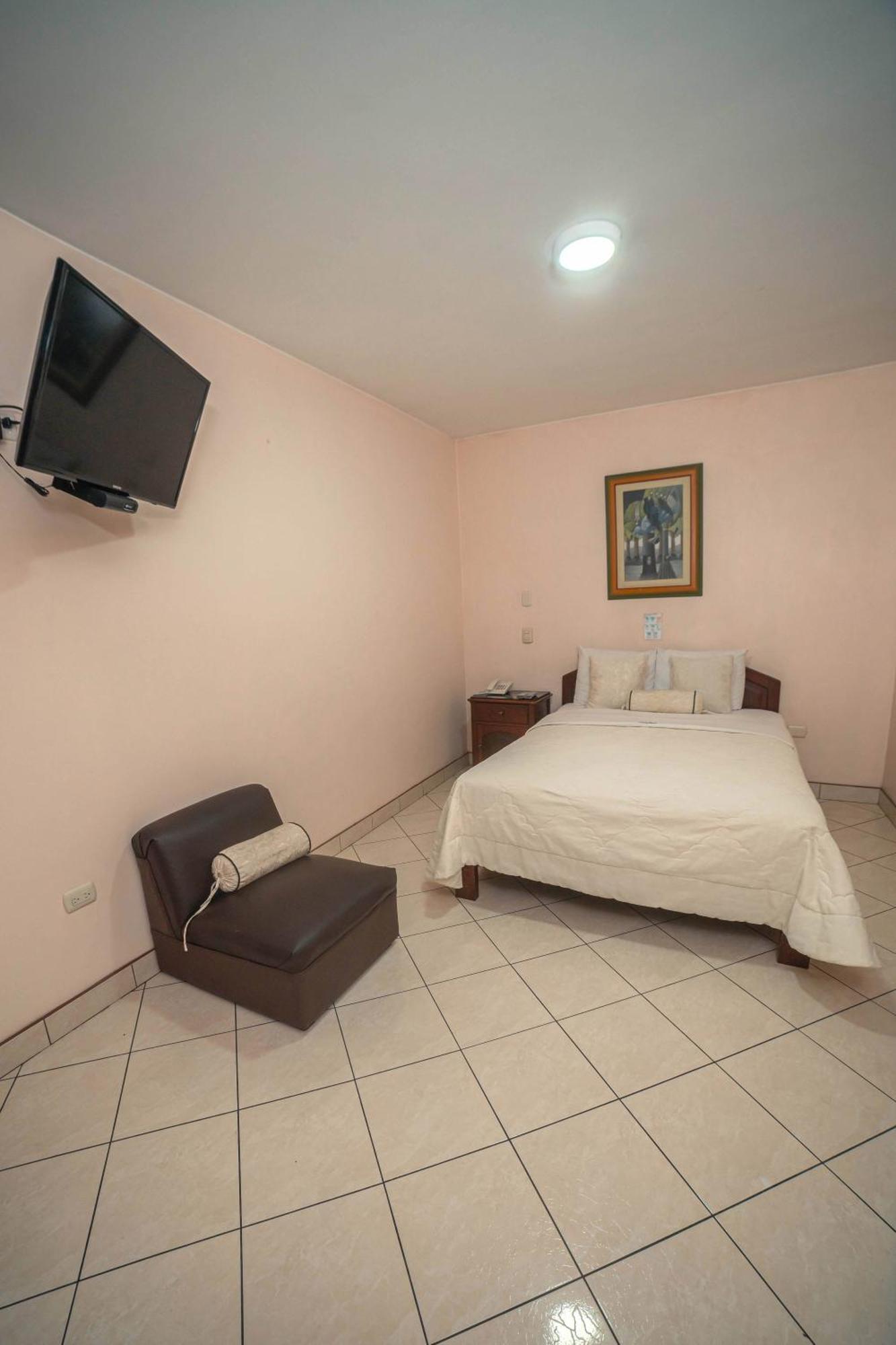 Hotel Torre Norte Трухільйо Екстер'єр фото