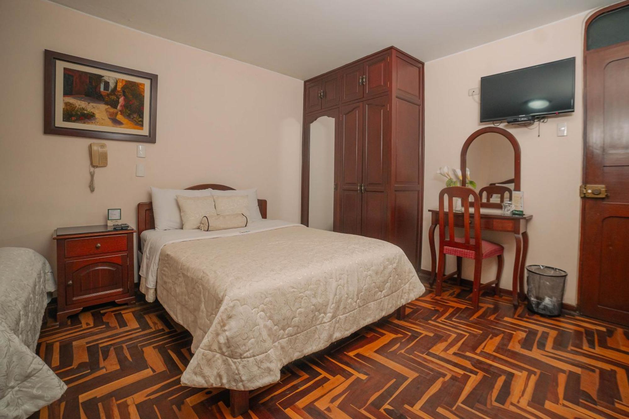 Hotel Torre Norte Трухільйо Екстер'єр фото